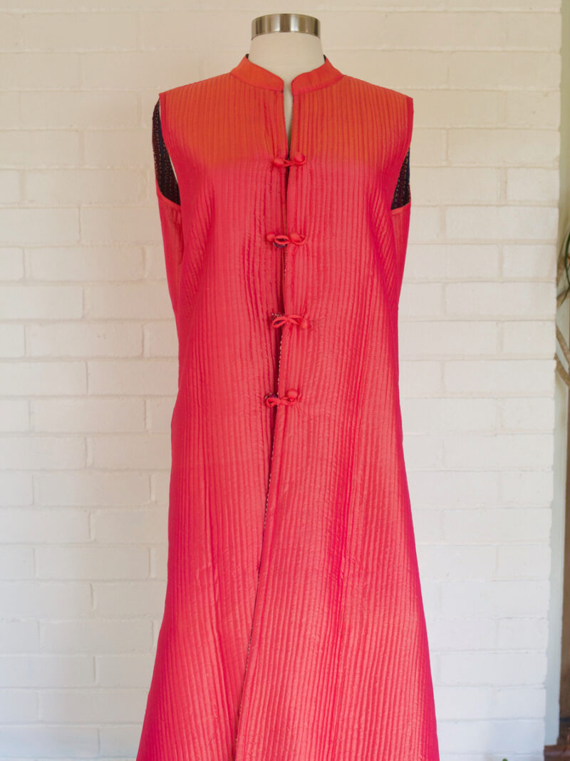 Sleeveless She Kantha coat