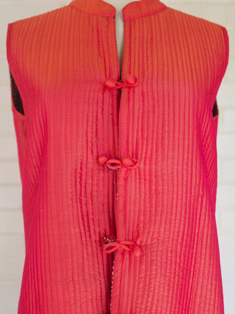 Sleeveless She Kantha coat