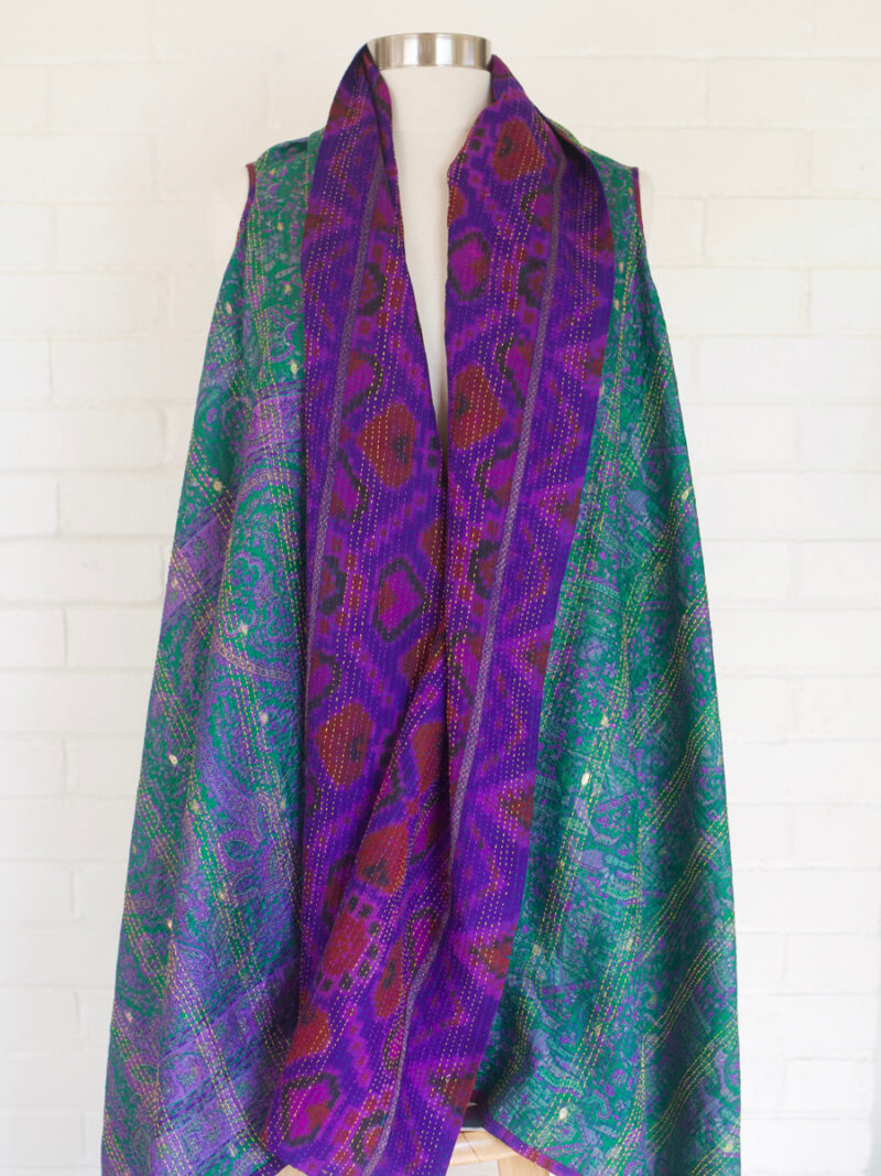 552A4473.jpg Reversible Saree Shrug