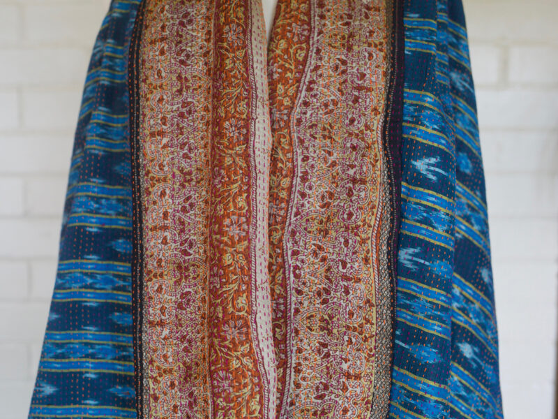 552A4476.jpg Reversible Saree Shrug
