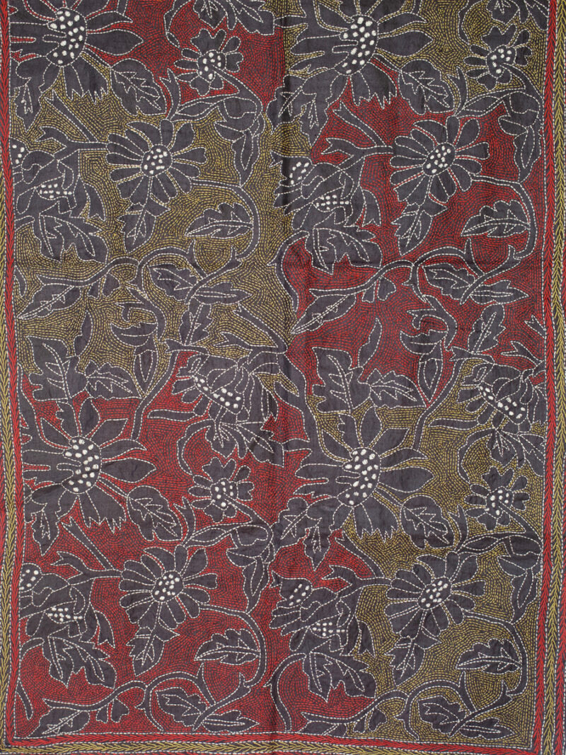 552A6904.jpg Hand-embroidered Kantha scarf