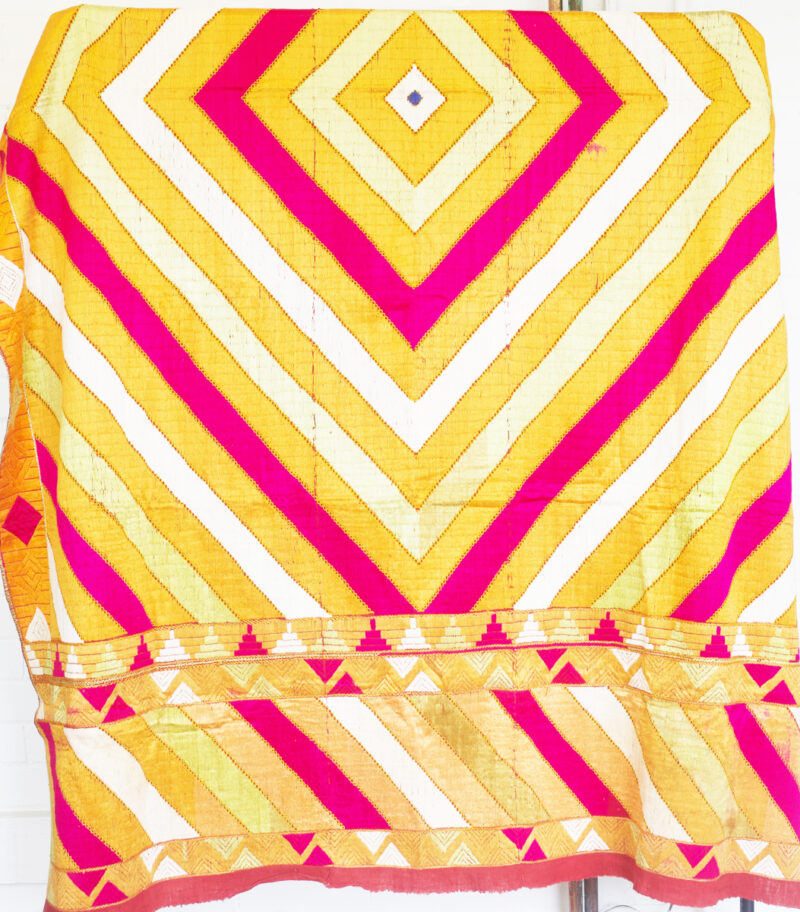 552A7507.jpg Hand-embroidered Phulkari