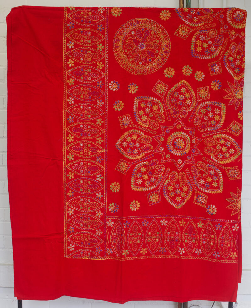 Hand-embroiderd bedspread