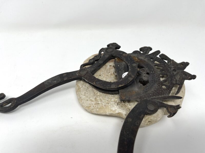 Unique Vintage Betelnut cutter